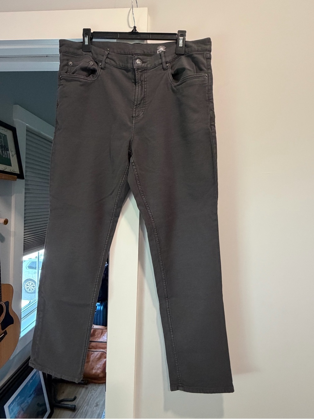 Flaherty Men's Gray Straight-Leg Jeans
